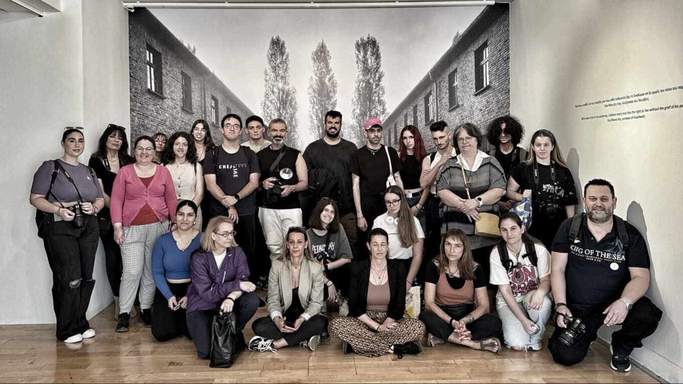 Ξενάγηση στο φωτογραφικό TEHOM της Renee Revah